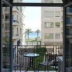 Cozy With A Sea View Apartment