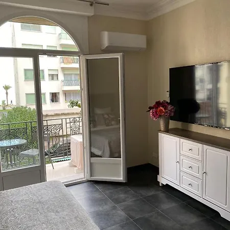 Cozy With A Sea View Апартаменты