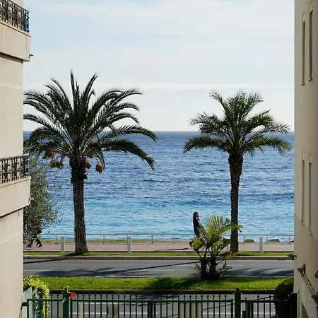 Cozy With A Sea View Апартаменты